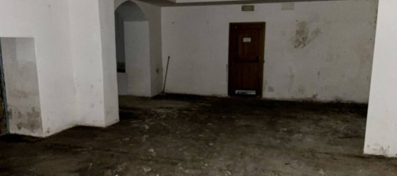 2 rooms Commercial property in Rome, Italy No. 317539 9