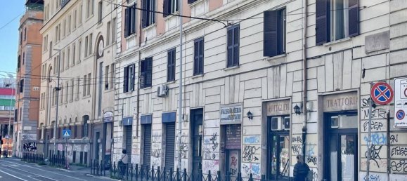 2 rooms Commercial property in Rome, Italy No. 317539 3