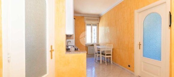 2 rooms Apartment in Turin, Italy No. 263549 5
