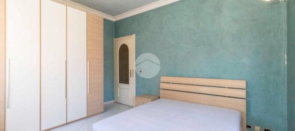 2 rooms Apartment in Turin, Italy No. 263549 4