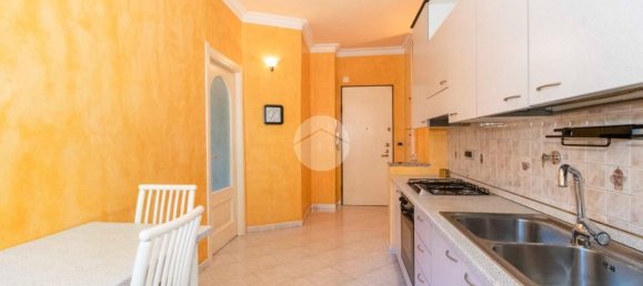 2 rooms Apartment in Turin, Italy No. 263549 2