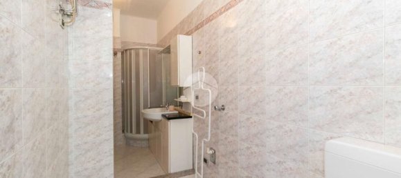 2 rooms Apartment in Turin, Italy No. 263549 9