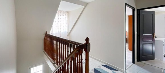 6 bedrooms House in Calvados, France No. 360702 8