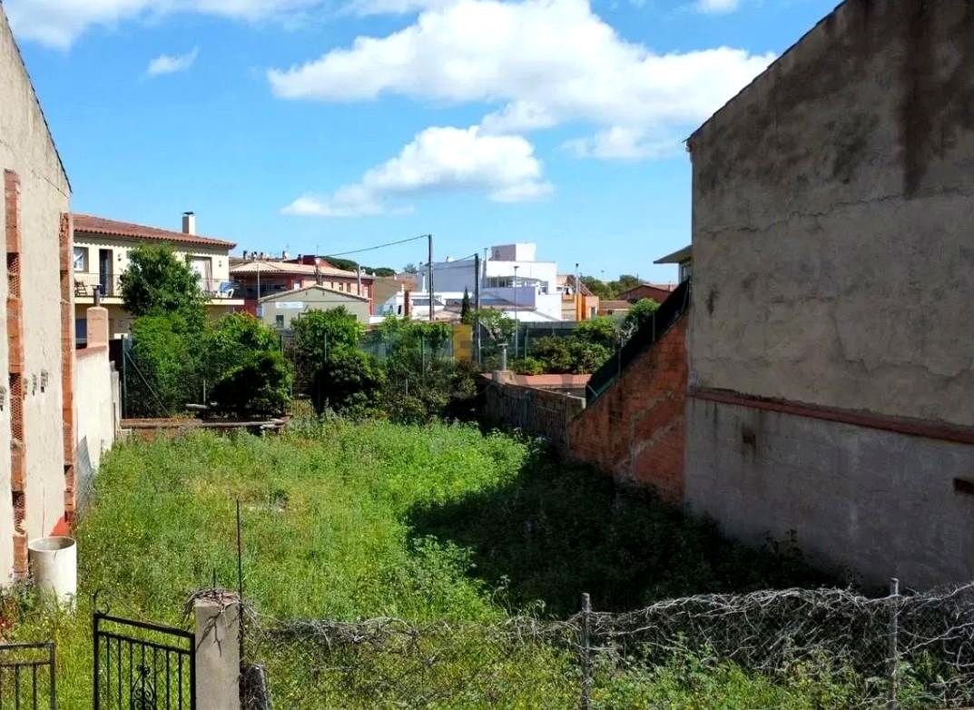  Land in Girona, Spain No. 188914