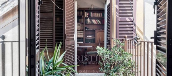 4 bedrooms Apartment in Rome, Italy No. 334919 12