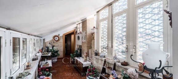 4 bedrooms Apartment in Rome, Italy No. 334919 22