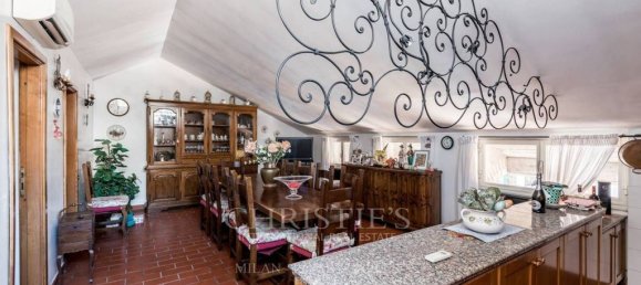 4 bedrooms Apartment in Rome, Italy No. 334919 23