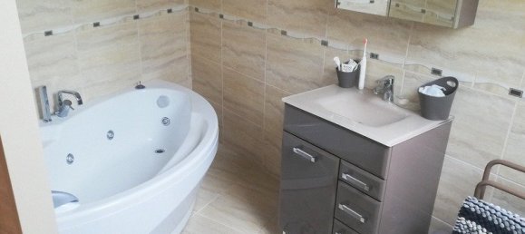 4 bedrooms House in Chemere-le-Roi, France No. 195996 14