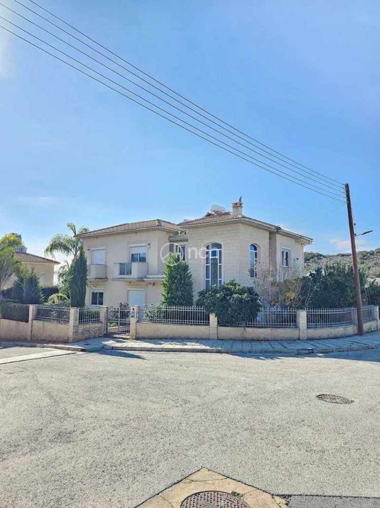 4 Schlafzimmer Villa in Agios Tychonas, Cyprus, Nr. 18760