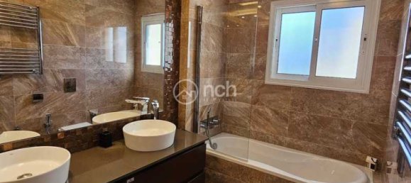 4 Schlafzimmer Villa in Agios Tychonas, Cyprus, Nr. 18760 12