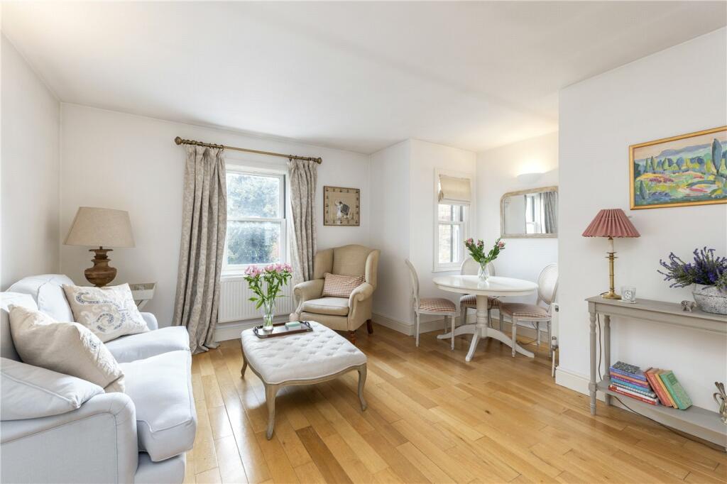 2 bedrooms Apartment in London, United Kingdom No. 3786