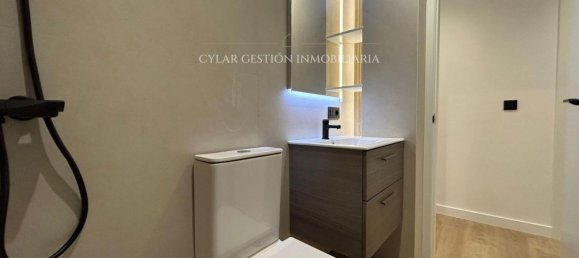 Apartamento de 3 dormitorios en Salamanca, Spain No. 18117 39