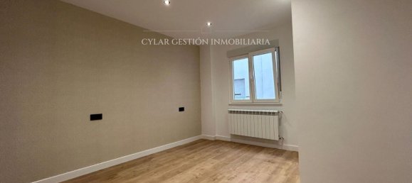 Apartamento de 3 dormitorios en Salamanca, Spain No. 18117 37