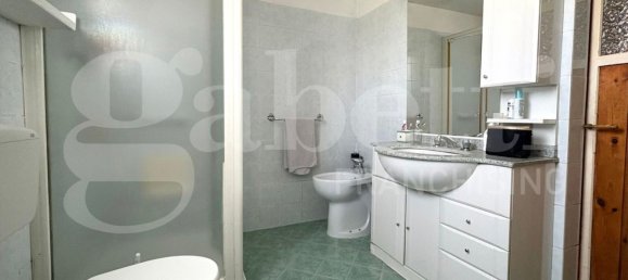 2 Schlafzimmer Villa in Castello d'Argile, Italy, Nr. 322424 9