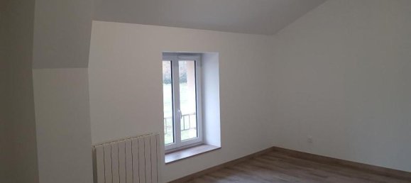 4 bedrooms House in Montierchaume, France No. 104455 5