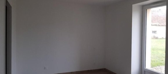 4 bedrooms House in Montierchaume, France No. 104455 13