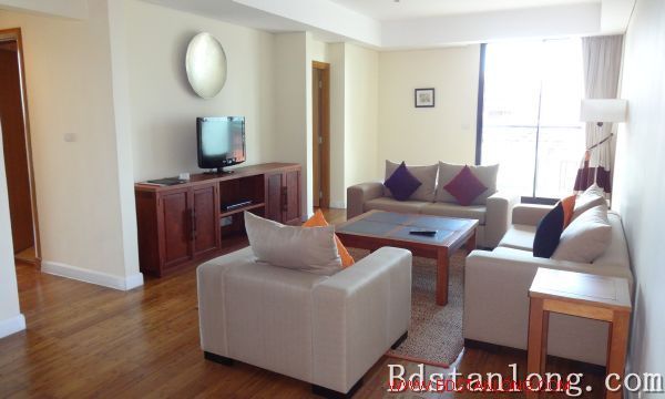 Apartamento de 3 dormitorios en Hoan Kiem, Vietnam No. 5563