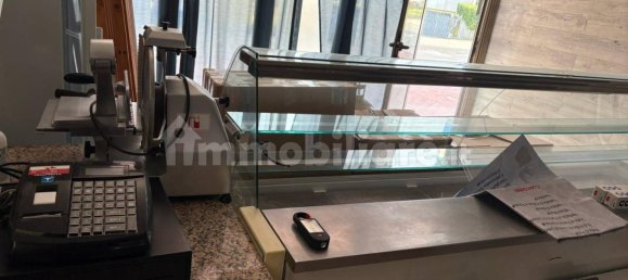 2-Zimmer Gewerbliche Immobilie in Udine, Italy, Nr. 223018 12