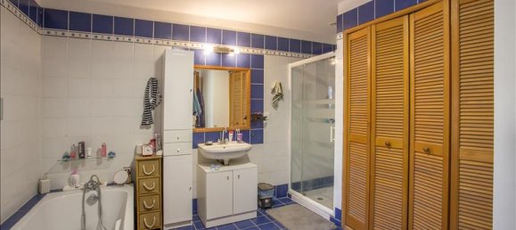 Casa T4 em Saint-Jean-de-Liversay, France N.º 343687 6