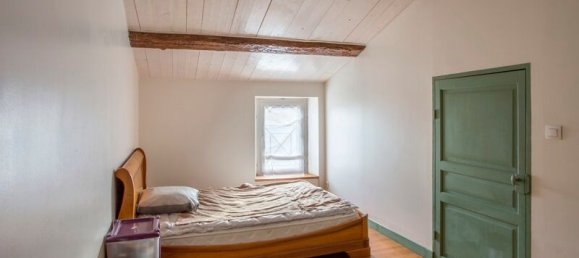 Casa T4 em Saint-Jean-de-Liversay, France N.º 343687 7