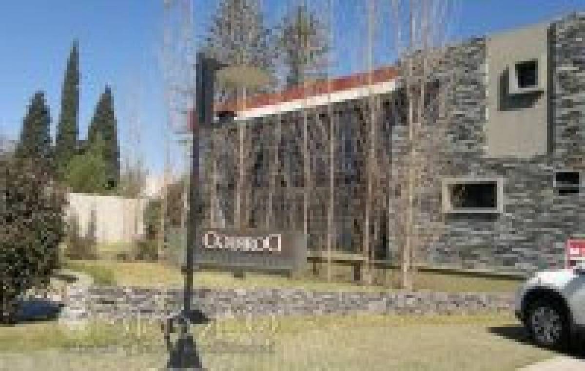  قطعة أرض في Quilmes, Argentina رقم 32718