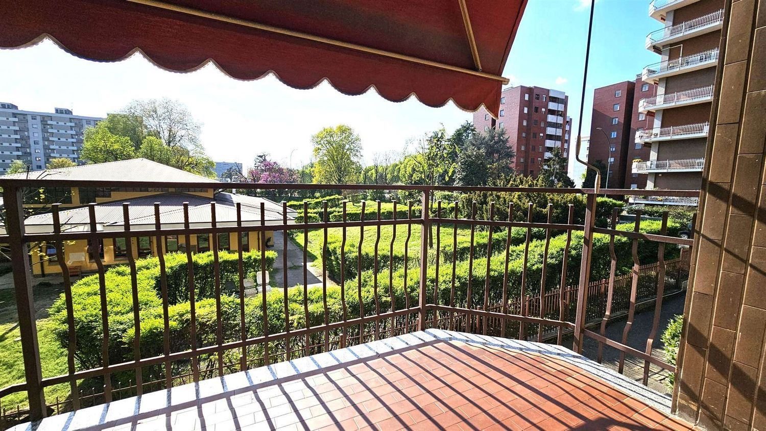 3غرفة شقة في Corsico, Italy رقم 339098