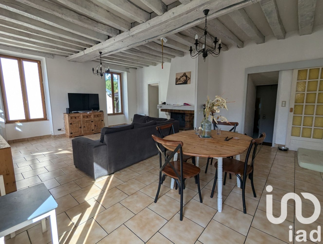 3 bedrooms House in Yonne, France No. 329186