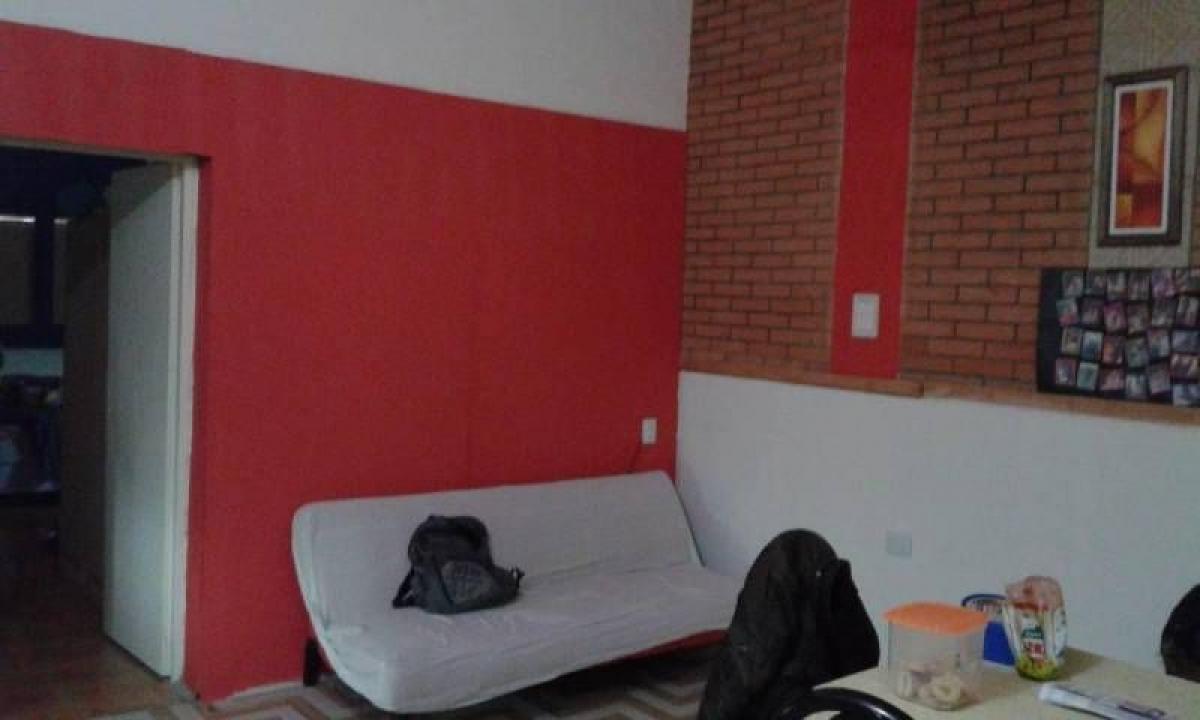 2 bedrooms House in Avellaneda, Argentina No. 5815