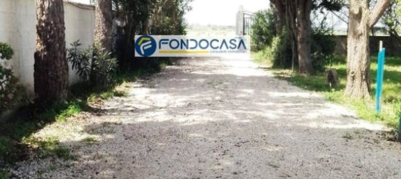 Вилла с 4 комнатами в Бриндизи, Италия № 217487 3