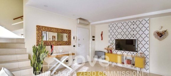 Квартира с 2 спальнями в Монтегротто Терме, Италия № 217503 3