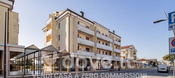 Квартира с 2 спальнями в Монтегротто Терме, Италия № 217503 36