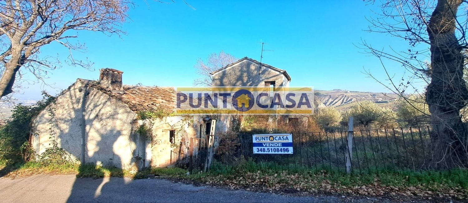 Terreno em Campli, Italy 4000 m² N.º 187724