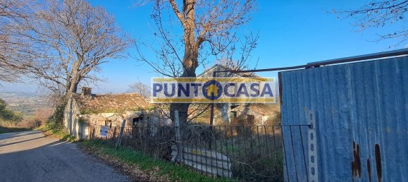 Terreno em Campli, Italy 4000 m² N.º 187724 2