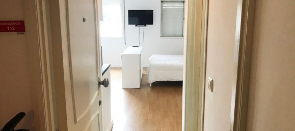 2 chambres Appartement à Porto, Portugal No. 97343 5