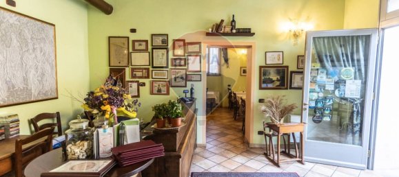 5 rooms Commercial property in Fontanellato, Italy No. 315796 10