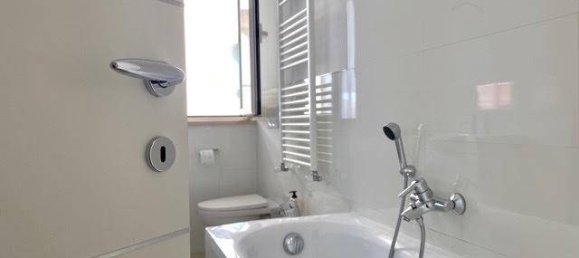 2 bedrooms Apartment in Massa, Italy No. 349452 4