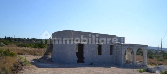 3 bedrooms Villa in Salve, Italy No. 164751 9