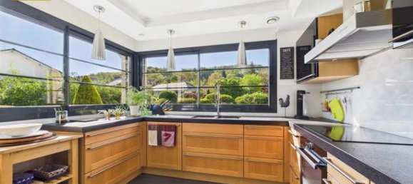 5 bedrooms Villa in Doubs, France No. 301957 8