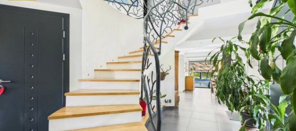 5 bedrooms Villa in Doubs, France No. 301957 14