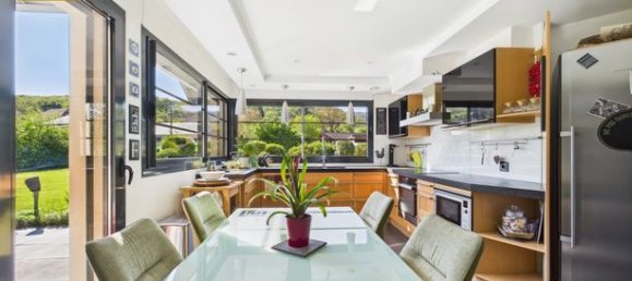 5 bedrooms Villa in Doubs, France No. 301957 9