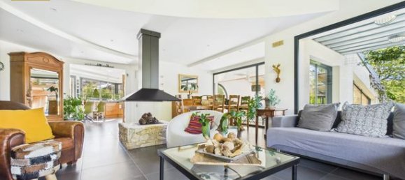 5 bedrooms Villa in Doubs, France No. 301957 5