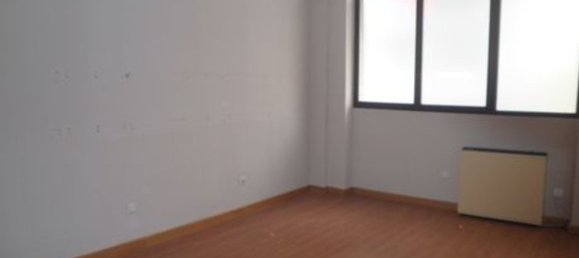  مكتب في Leon, Spain 130متر مربع رقم 67631 7