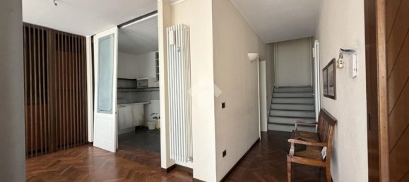 3 rooms Apartment in Scanzorosciate, Italy No. 258821 3