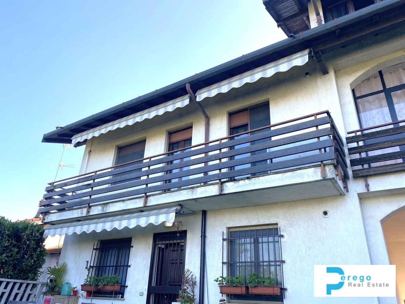 3-salle Penthouse à Nosate, Italy No. 99495