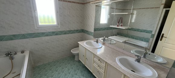 5 bedrooms Villa in Tonneins, France No. 305496 9