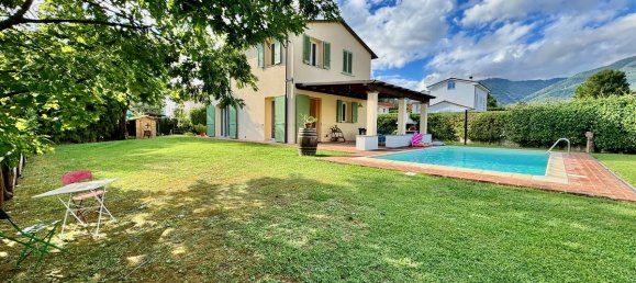 3 bedrooms Villa in Capannori, Italy No. 357107 44