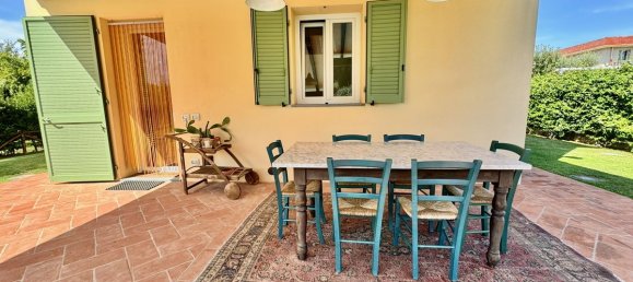 3 bedrooms Villa in Capannori, Italy No. 357107 17