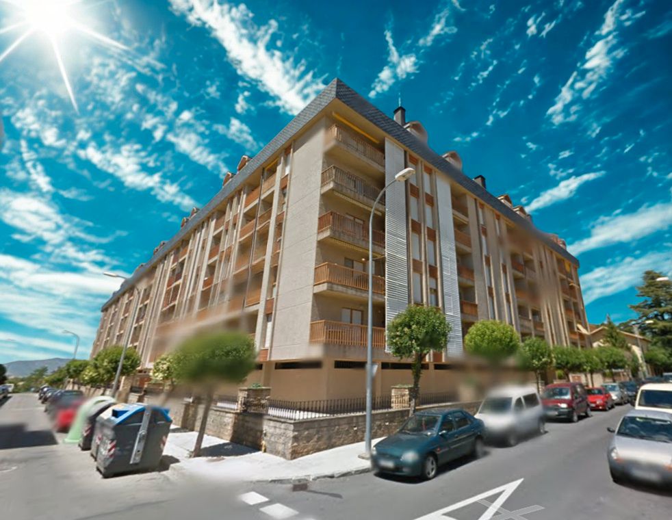 12m² Garage in Jaca, Spain No. 218341