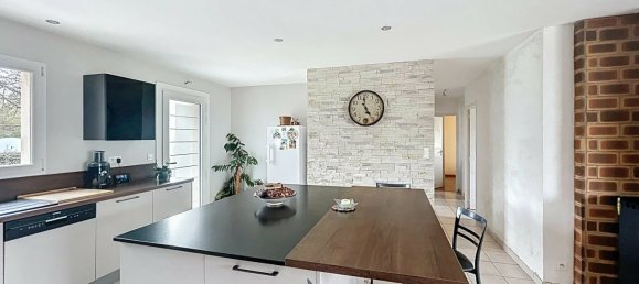 4 bedrooms House in Cheix-en-Retz, France No. 98924 13