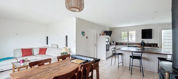 4 bedrooms House in Cheix-en-Retz, France No. 98924 5